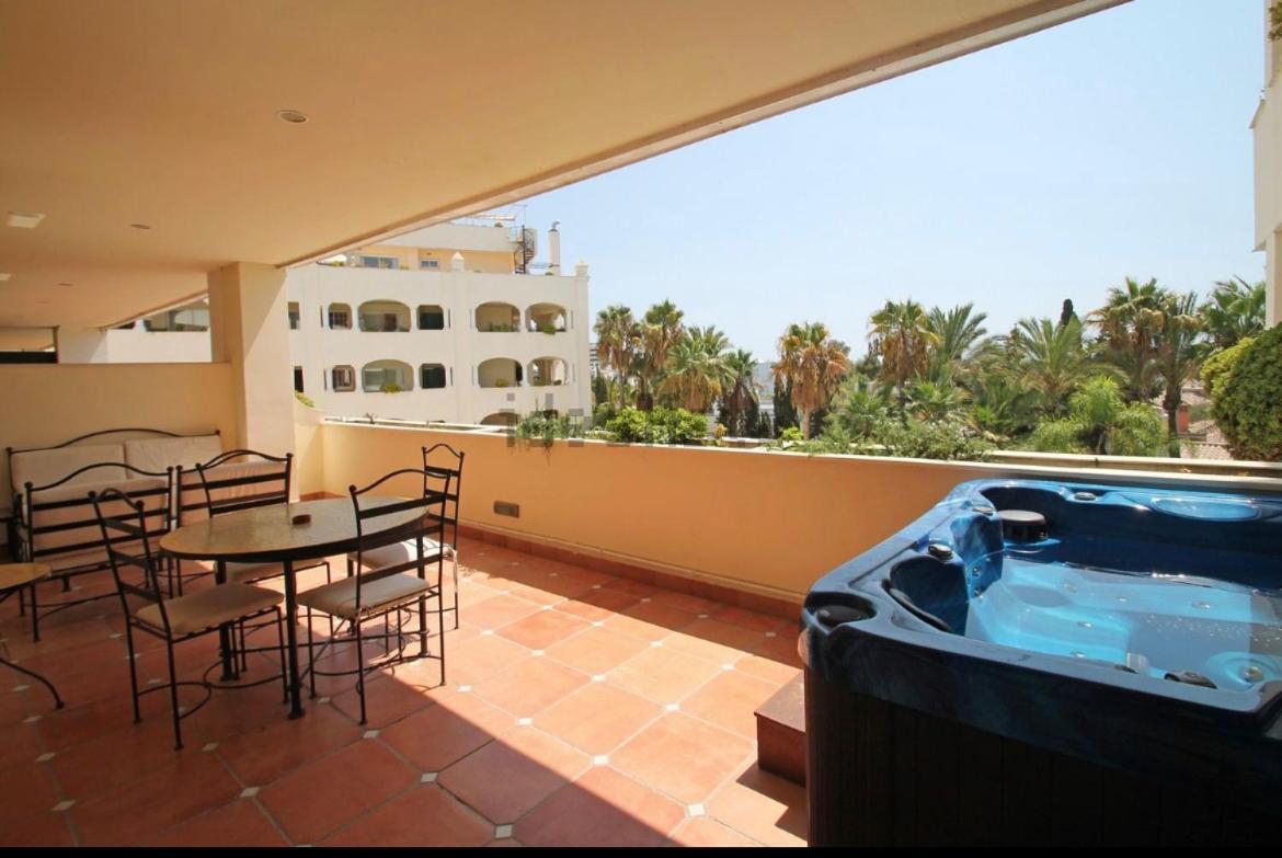 Guadalpin Residences Marbella Exterior photo